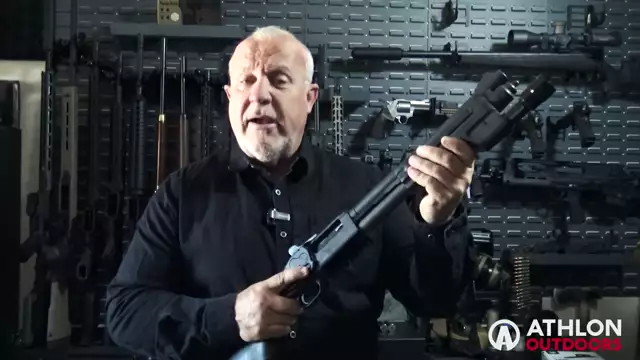 Pump Shotgun vs Semi Auto Shotgun - What's the Difference?